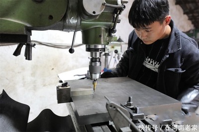 【決勝2020 鄉村振興看河南】馮莊:工廠開在家里 產品賣向全球