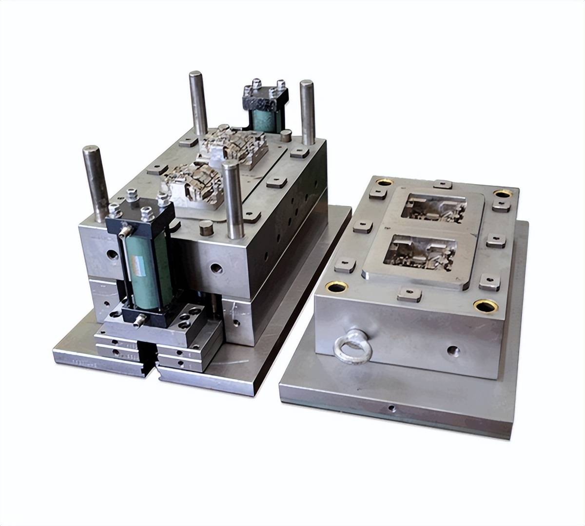 中國制筆協(xié)會-多腔塑料模具的優(yōu)點(diǎn)有哪些?